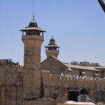 المشروع أحدث نسخة من مقترحات تشريعية طُرحت خلال السنوات الماضية لتقييد استخدام مكبرات الصوت في المساجد.